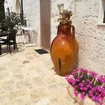 Demetra Bed and Breakfast 4*