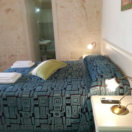 Demetra Bed & Breakfast 4*