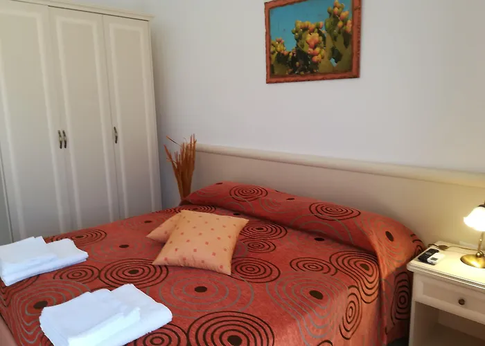 Demetra קרוביניו