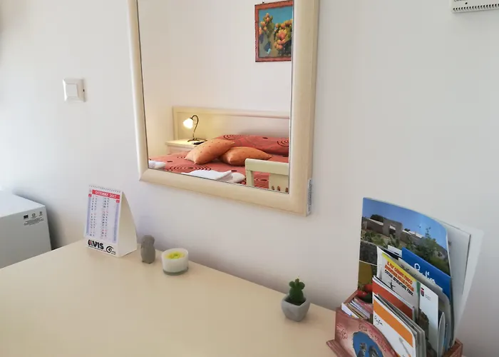 Demetra לינה וארוחת בוקר קרוביניו